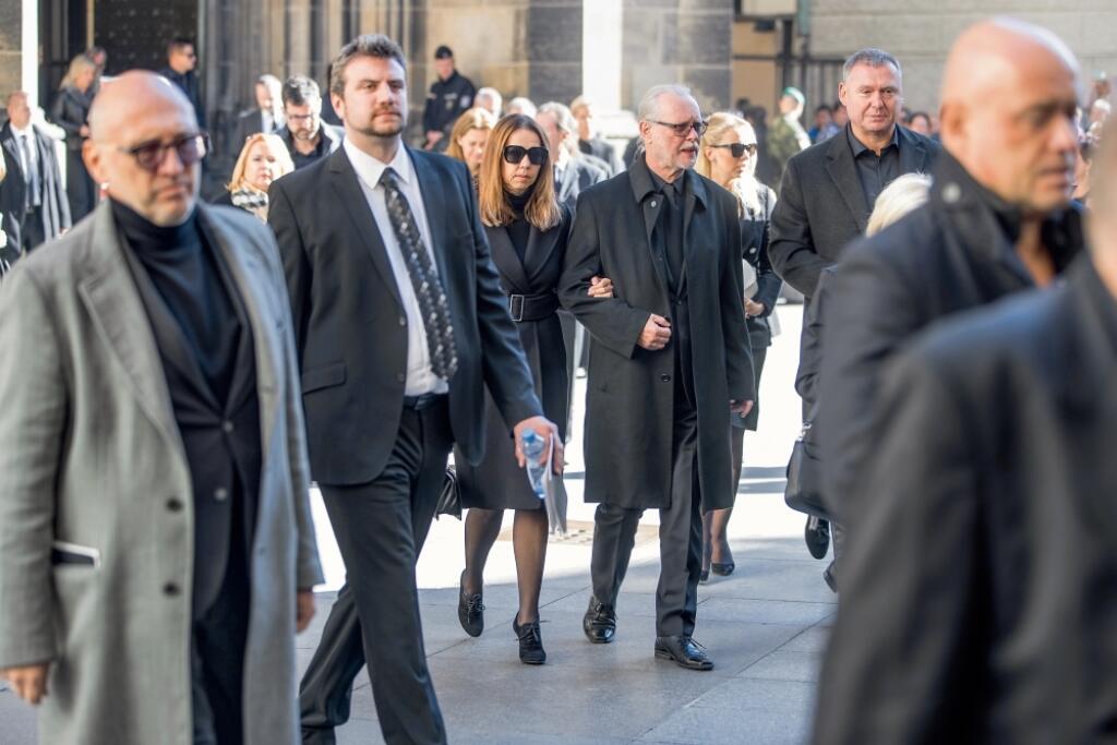 Smútila aj Helenka Vondráčková… ... a Vašo Patejdl.