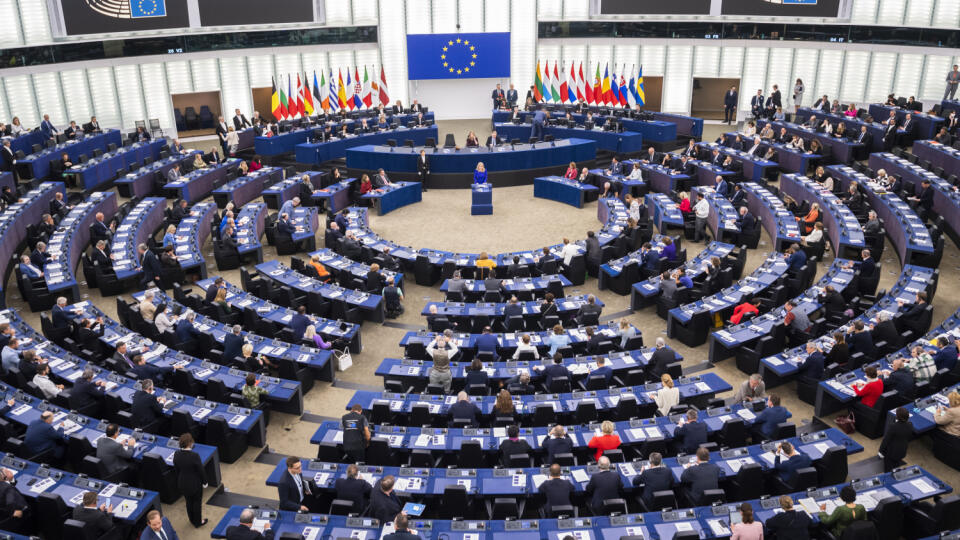 Na snímke prezidentka SR Zuzana Čaputová (uprostred) vystupuje s príhovorom pred poslancami Európskeho parlamentu v Štrasburgu v stredu 19. októbra 2022. FOTO TASR - Jaroslav Novák