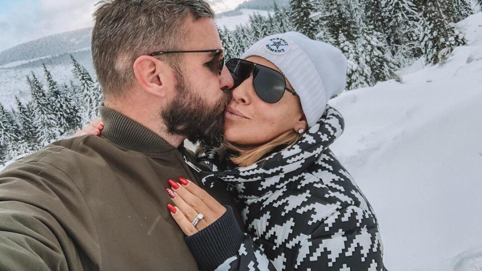 Dominika Cibulková vítala nový rok s manželom na snehu.