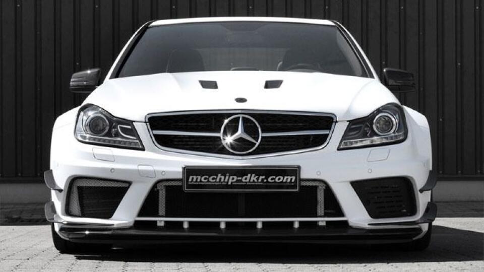 Mercedes C63 AMG v úprave od spoločnosti