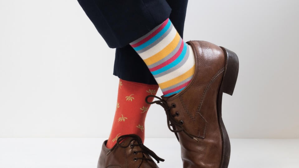 Men's,Feet,In,Stylish,Shoes,And,Funny,Socks