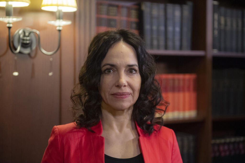 Na snímke europoslankyňa Miriam Lexmann pózuje pred diskusiou v TASR TV ku Konferencii o budúcnosti Európy (CoFoE).  Bratislava, 31. januára  2022. FOTO TASR - Michal Svítok