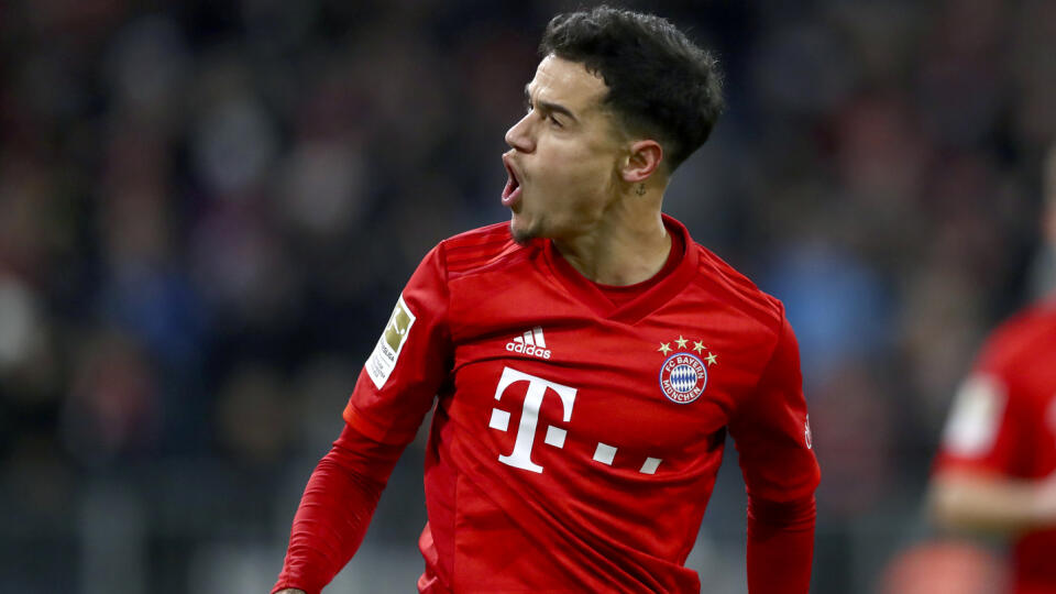 WA 47 Mníchov - Futbalista Bayernu Philippe Coutinho sa teší po strelení gólu v zápase 15. kola Bundesligy Bayern Mníchov - Werder Brémy v Mníchove 14. decembra 2019. FOTO TASR/AP
Bayern's Philippe Coutinho celebrates after scoring his side's third goal during the German Bundesliga soccer match between FC Bayern Munich and SV Werder Bremen in Munich, Germany, Saturday, Dec. 14, 2019. (AP Photo/Matthias Schrader)