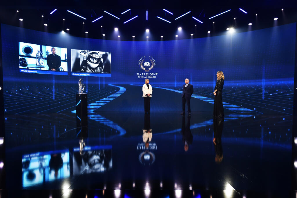 V roku 2020 sa Corinna ukázala na verejnosti až na konci roka, keď prevzala cenu za Michaela. Za posledný rok jej pribudlo niekoľko kíl.