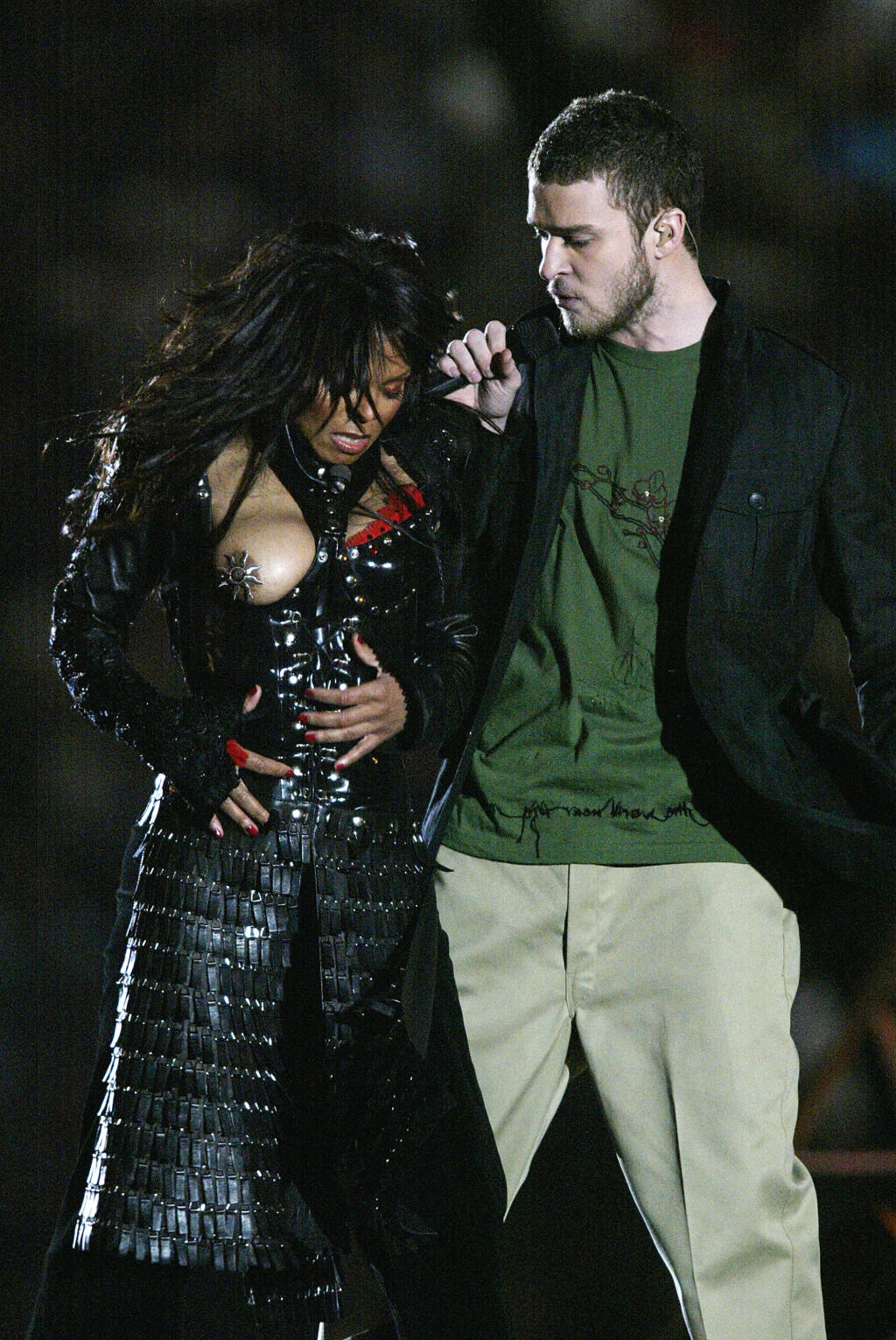 Nehoda speváčky Janet Jacksonovej počas Super Bowlu.