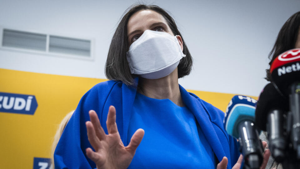 Na snímke ministerka spravodlivosti SR a podpredsedníčka Za ľudí Mária Kolíková počas tlačovej konferencie strany Za ľudí k aktuálnej politickej situácii, kde oznámila svoju demisiu v Bratislave 23. marca 2021. FOTO TASR - Jaroslav Novák