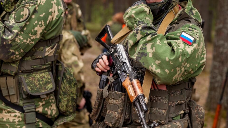Close,Up,Hands,Russian,Soldier,Man,Dressed,Military,Camouflage,Uniform