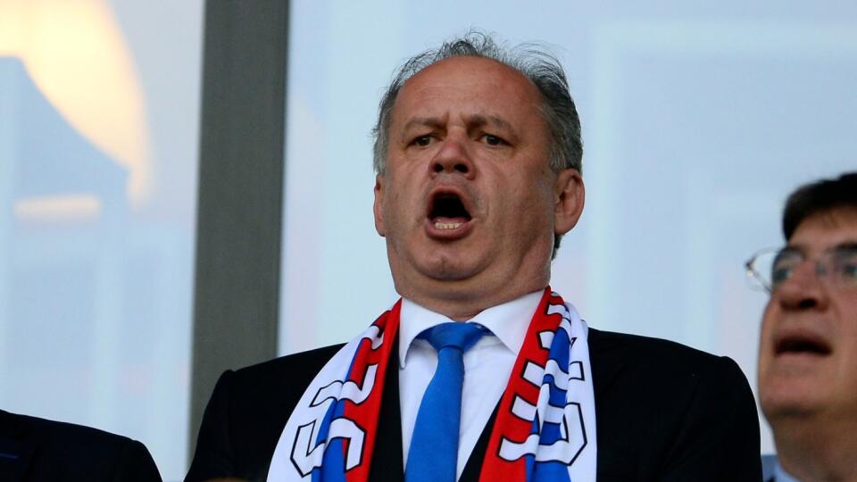 Prezident Andrej Kiska na hokeji.