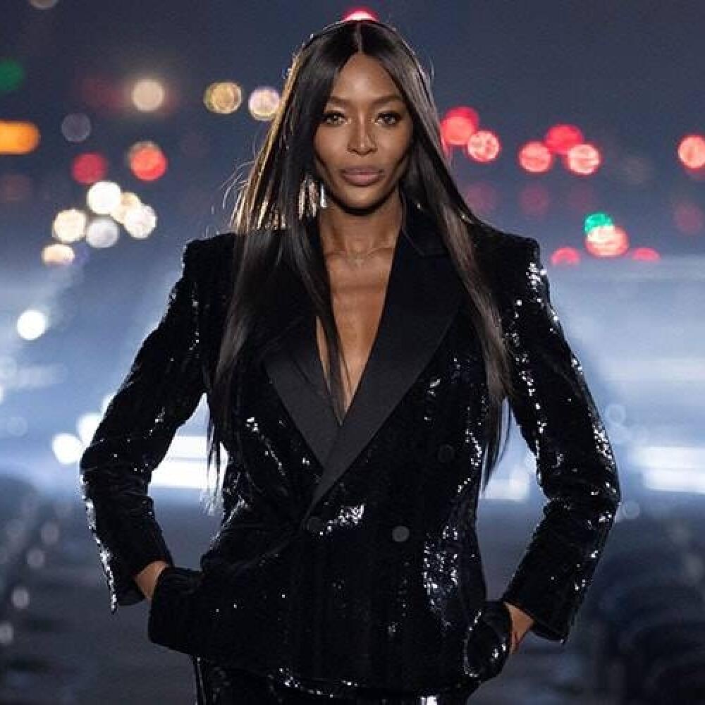 Naomi Campbell je stále rovnako štíhla a sexu