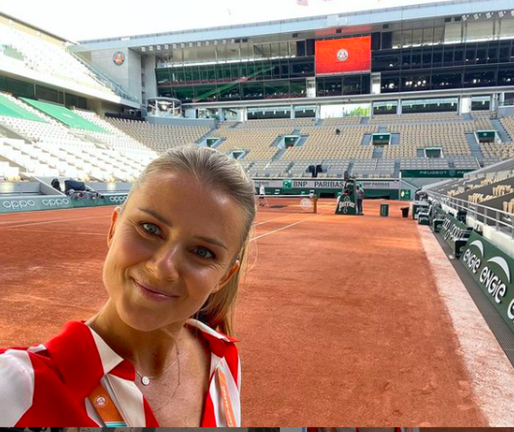 Nechýba ani na slávnom grandslame Roland Garros.