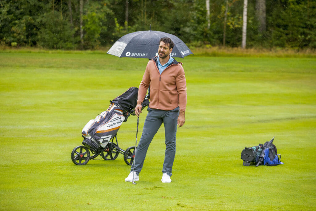 Boris Valábik predviedol svoje zručnosti, hoci golf hráva len výnimočne.