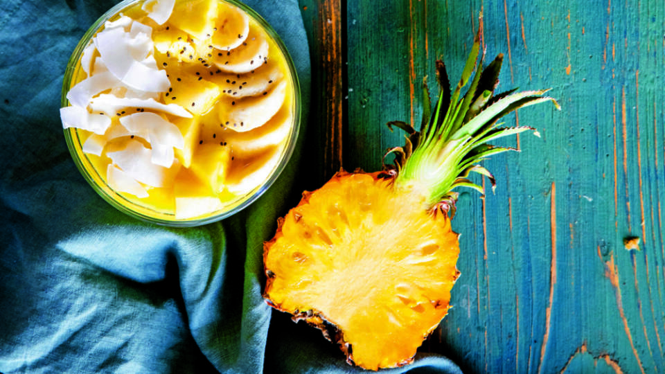 SMOOTHIE MISKA S MANGOM A ANANÁSOM