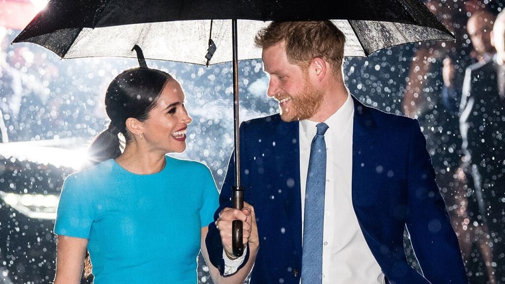 Vyšlo najavo, že arcibiskup canterburský zosobášil Meghan a Harryho na súkromnom obrade tri dni pred oficiálnym dátumom, ktorý bol 19. mája 2018.