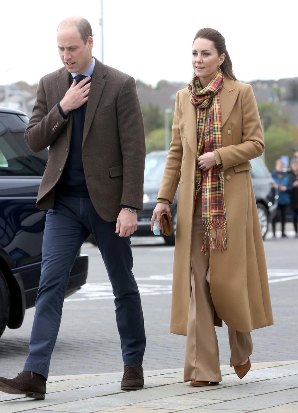 Princ William a Kate Middleton na kráľovskom turné po Škótsku.
