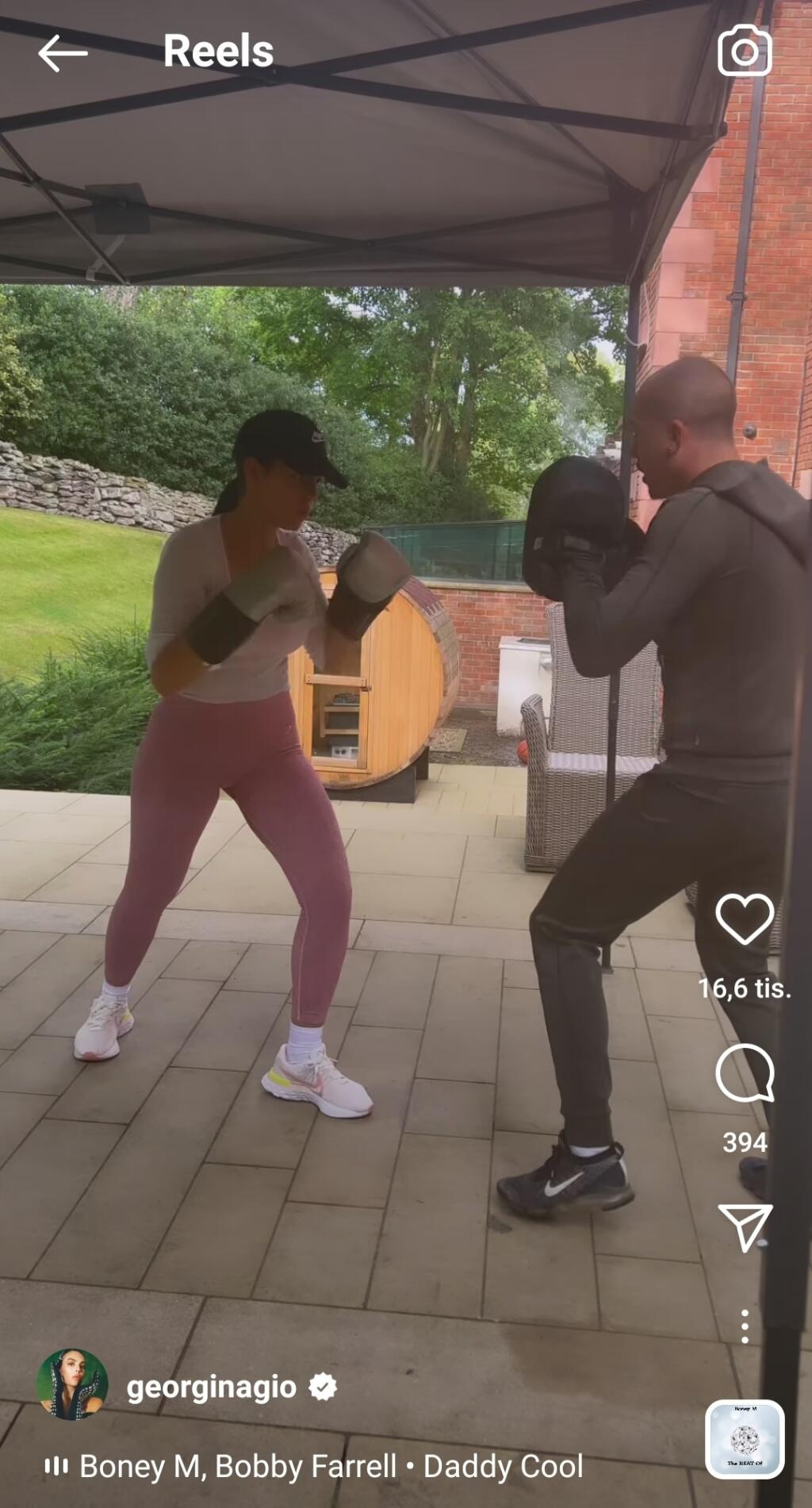 Každý predsa vie, že bojové športy formujú postavu. K srdcu si to vzala aj Ronaldova životná partnerka Georgina Rodríguez, ktorá svojho futbalistu predsa musí nejako prezentovať.