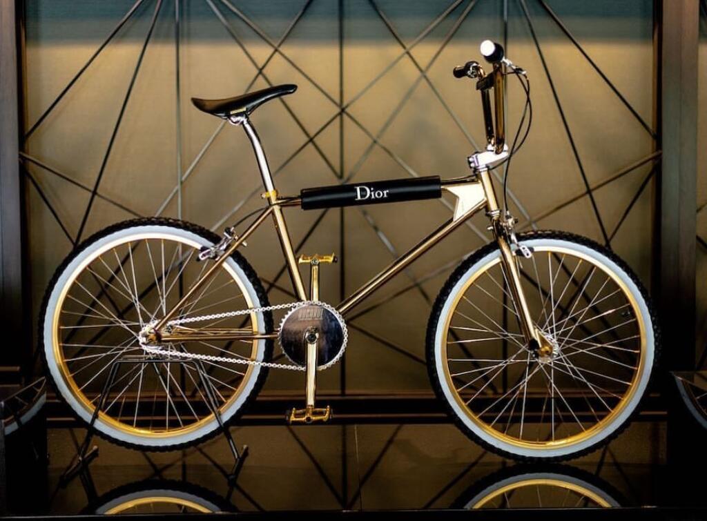 Fashion bicykel sa stal najhorúcejším módnym doplnkom tejto sezóny.