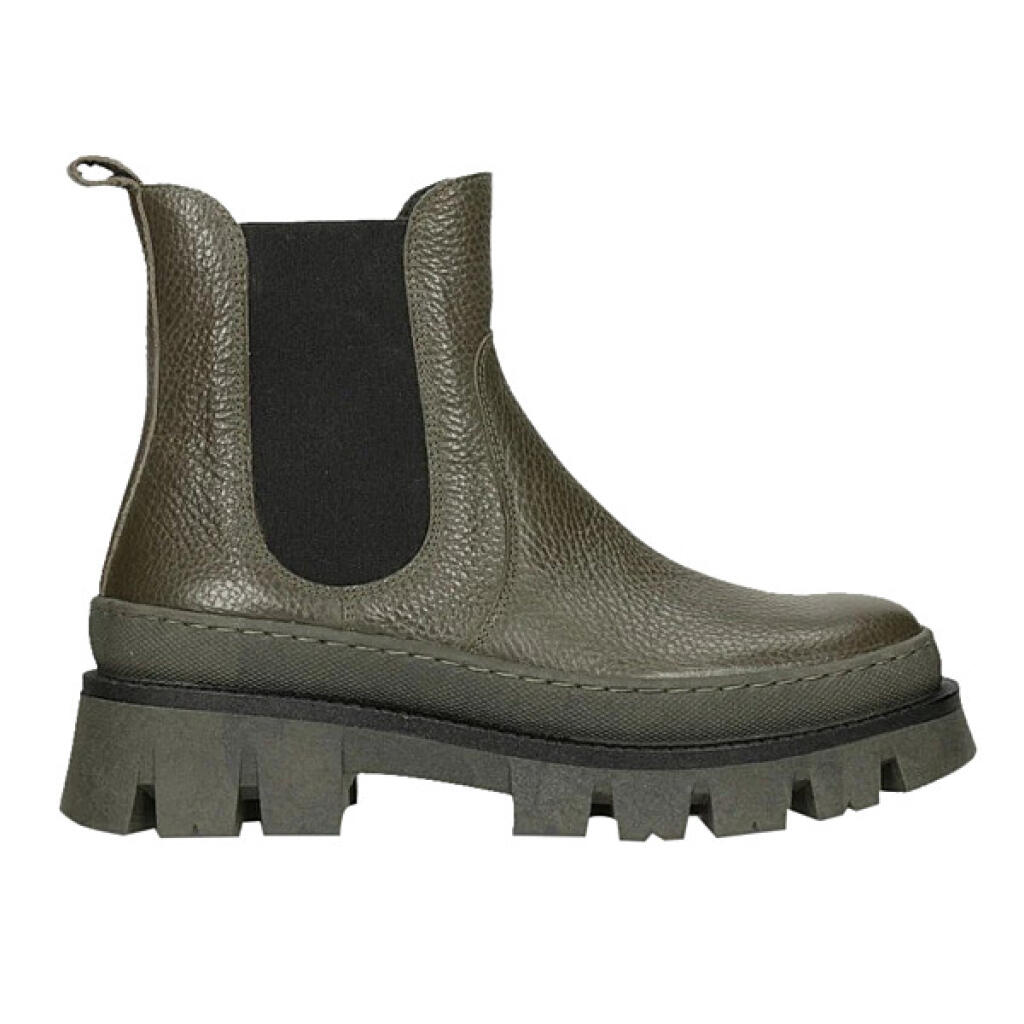 Odolné proti vode:
Baťa, 109 €
