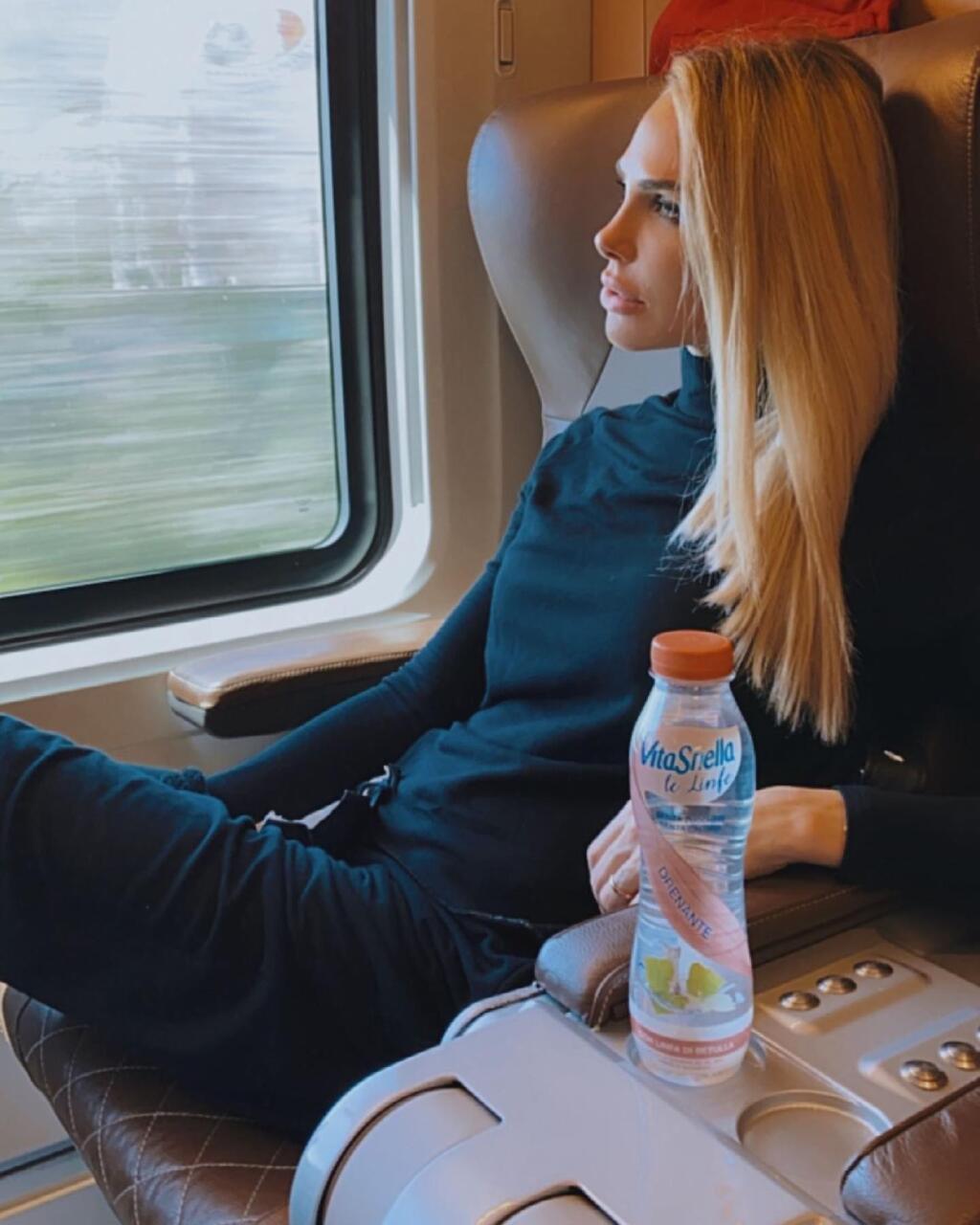 Krásna Ilary dokáža dráždiť fantáziu mužov aj po štyridsiatke.