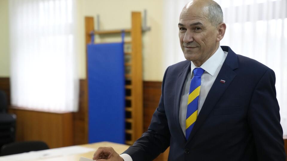 Obyvatelia Slovinska si volia nový parlament