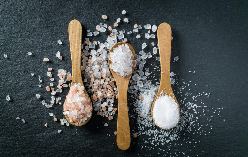 Different,Types,Of,Salt.,Sea,,Himalayan,And,Kitchen,Salt.,Top