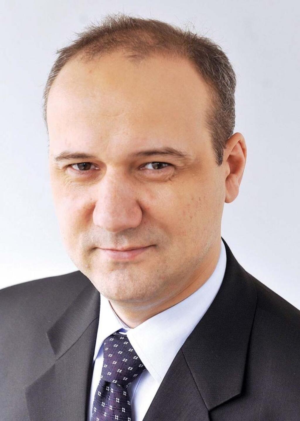 5 rád pre výber softvéru, ktorý pomáha dodávateľom automobiliek