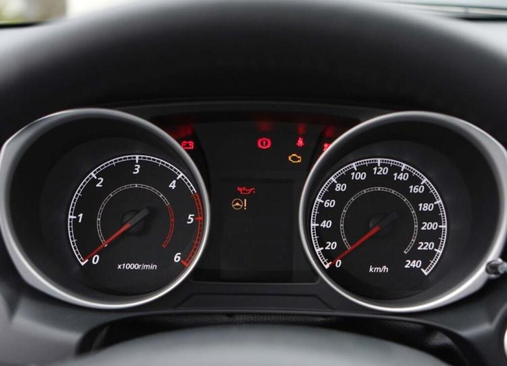 TREND test Peugeot 4008 1,8 HDi