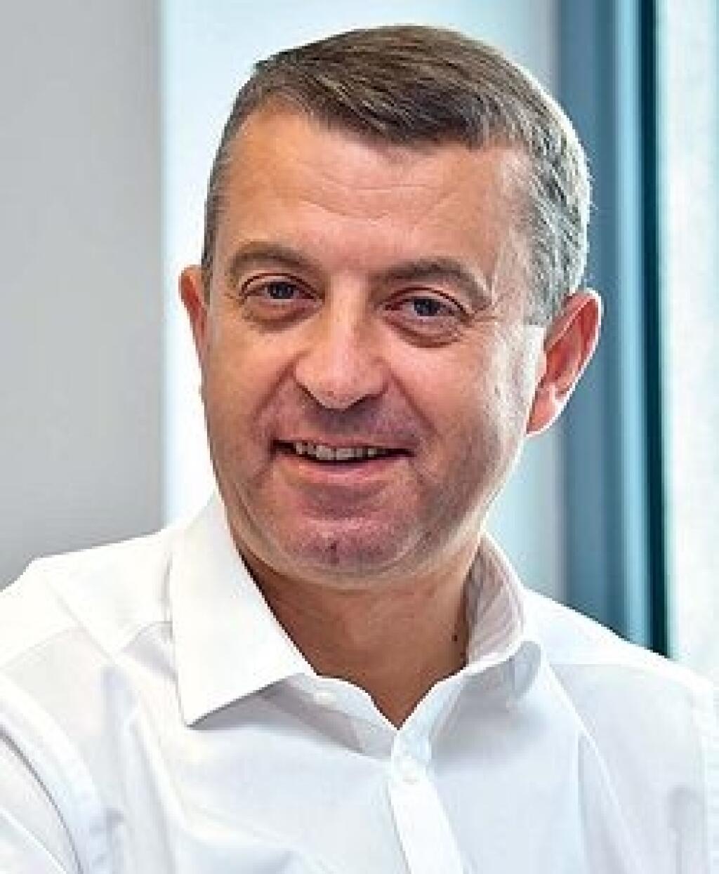 Poisťovákom roka sa stal Todor Todorov