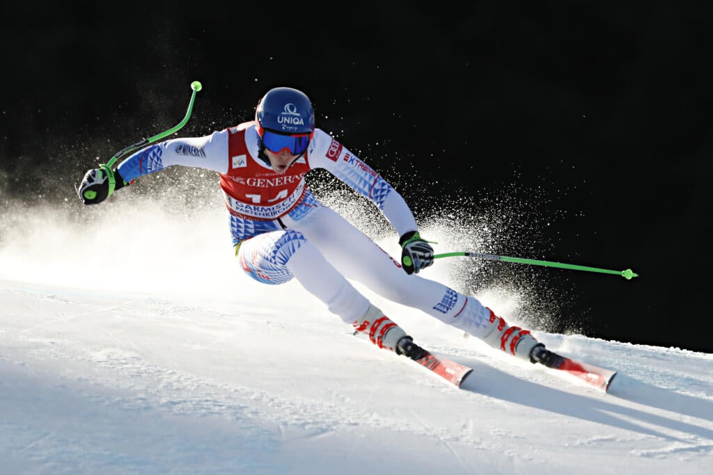 Petra Vlhová v zjazde v Garmisch-Partenkirchene.