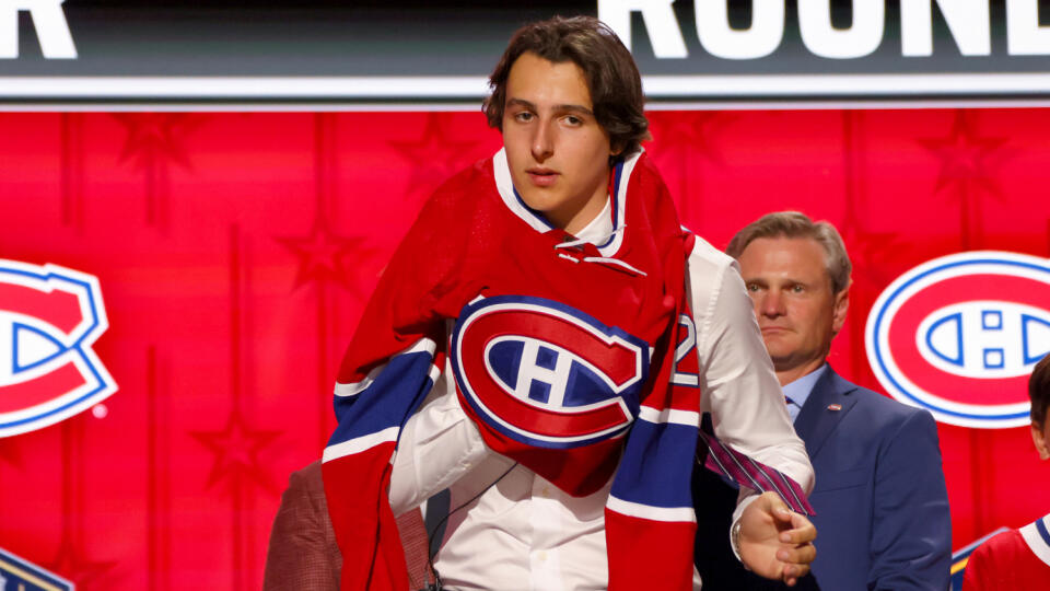 Rakúskeho obrancu Davida Reinbachera si na drafte NHL 2023 vybral Montreal Canadiens z 5. miesta.