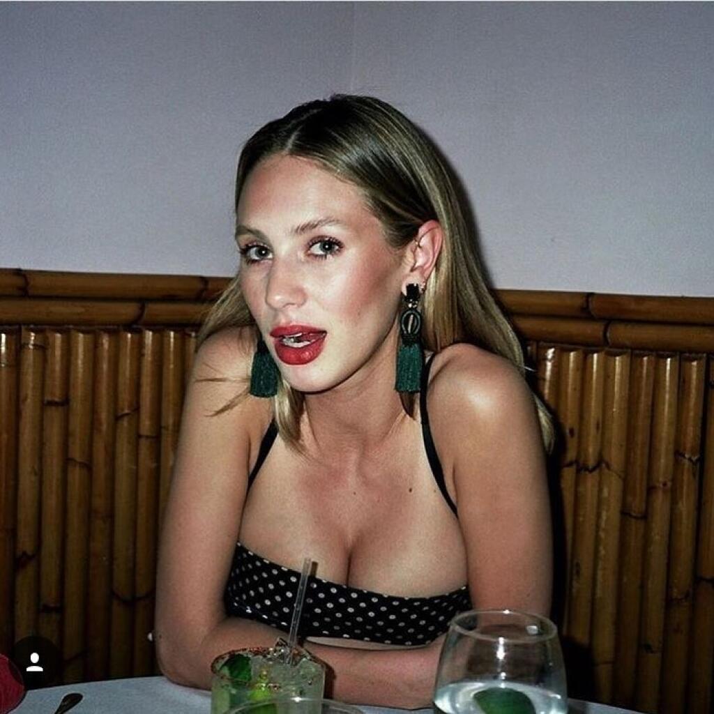 Dylan Penn, dcéra Seana Penna a Robin Wright.