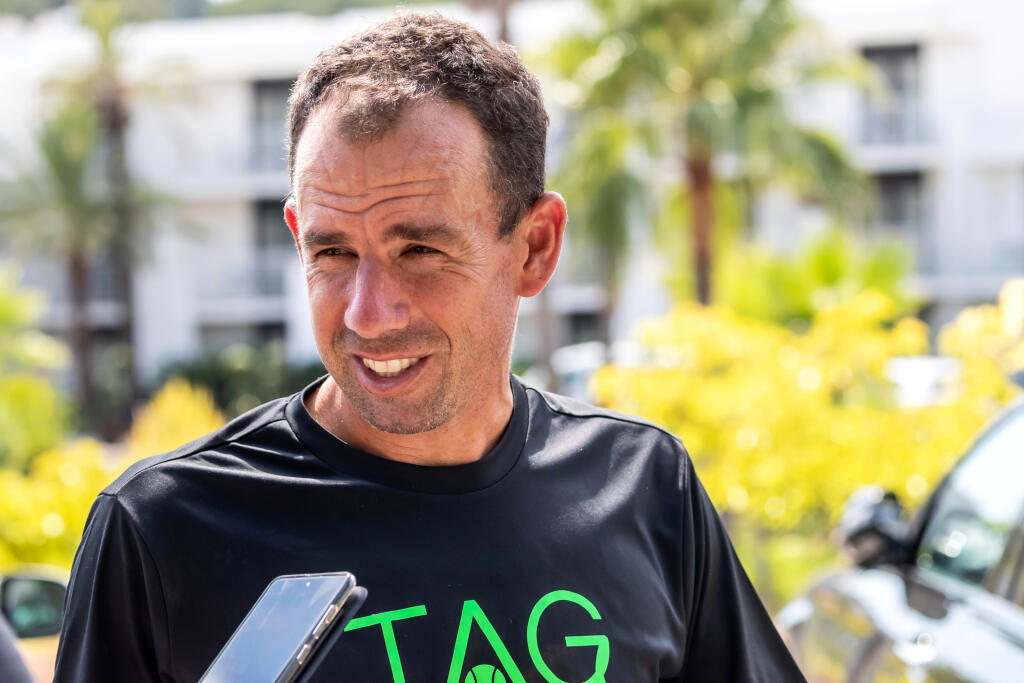 Na snímke tenisova akadémia Mouratoglou, kde má počas prvých etáp Tour de France hlavný stan Borahansgrohe a Peter Sagan. Trénuje tu aj slovenský tenista Dominik Hrbatý.