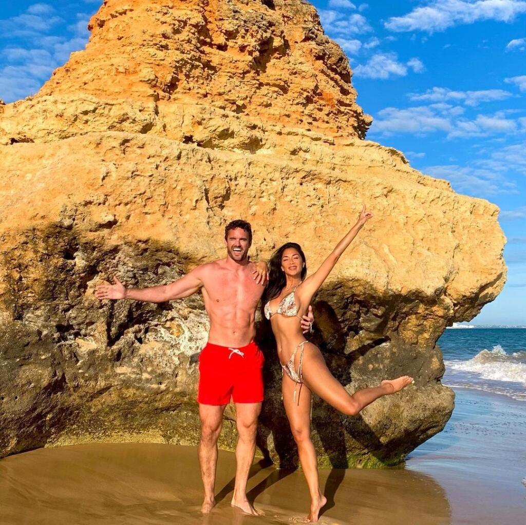 Nicole Scherzinger pred lockdownom v Británii, kde žije, najprv utiekla do USA a potom kade-tade do sveta. Počas najväčšej pandémie koronavírusu lietala azda viac než britské aerolinky a pendlovala medzi Karibikom, Portugalskom, USA, Mexikom a Gréckom.