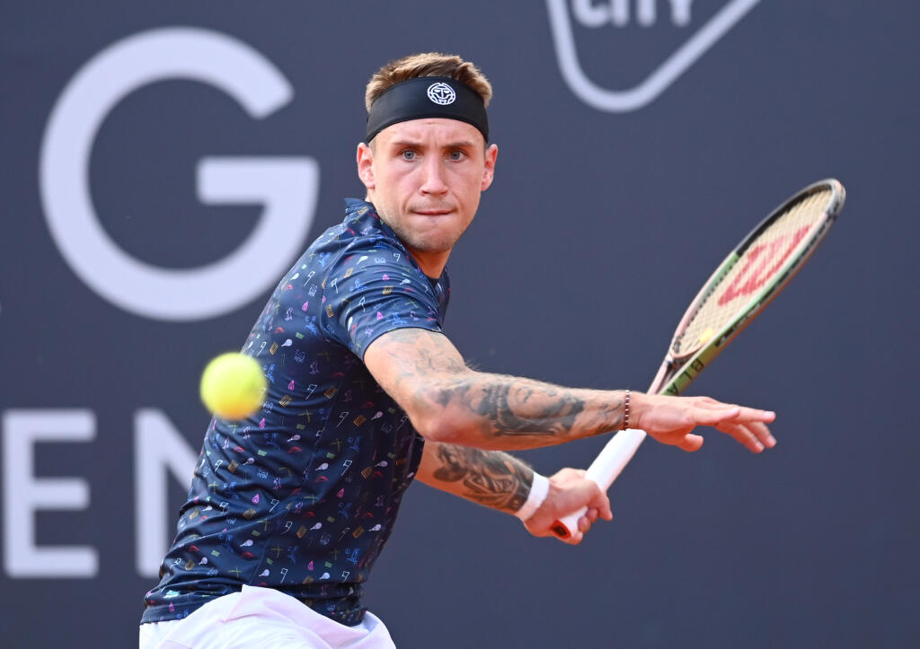 Najlepší slovenský singlista Alex Molčan je aj naďalej na 40. mieste. V druhej stovke zostal zo Slovákov Norbert Gombos na 114. mieste, Jozef Kovalík je tesne pod ňou na 201. priečke.