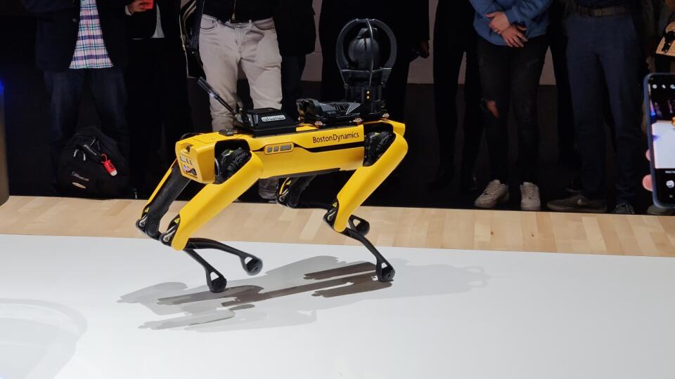 Robotický pes Spot od Boston Dynamics