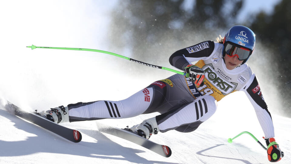 WA 34 Val di Fassa - Slovenská lyžiarka Petra Vlhová v piatkovom zjazde Svetového pohára v talianskom stredisku Val di Fassa 26. februára 2021. FOTO TASR/AP 


Slovakia's Petra Vlhova speeds down the slope during an alpine ski, women's World Cup downhill, in Val di Fassa, Italy, Friday, Feb. 26, 2021. (AP Photo/Alessandro Trovati)