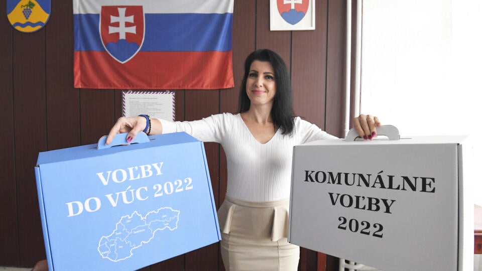 Prípravy na voľby do orgánov samosprávy obcí a do orgánov samosprávnych krajov. Košice, 26. októbra 2022. FOTO TASR – František Iván