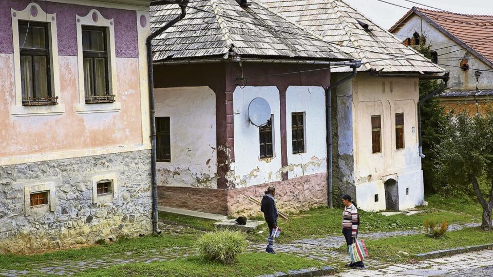 Budovy v mestečku Ratkova