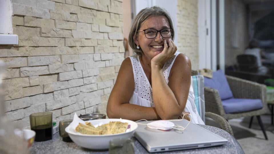 MIRIAM KELEČIČ žije od roku 2009 v Chorvátsku. Na Slovensku zanechala manažérsku prácu, dnes sa venuje cestovnému ruchu.