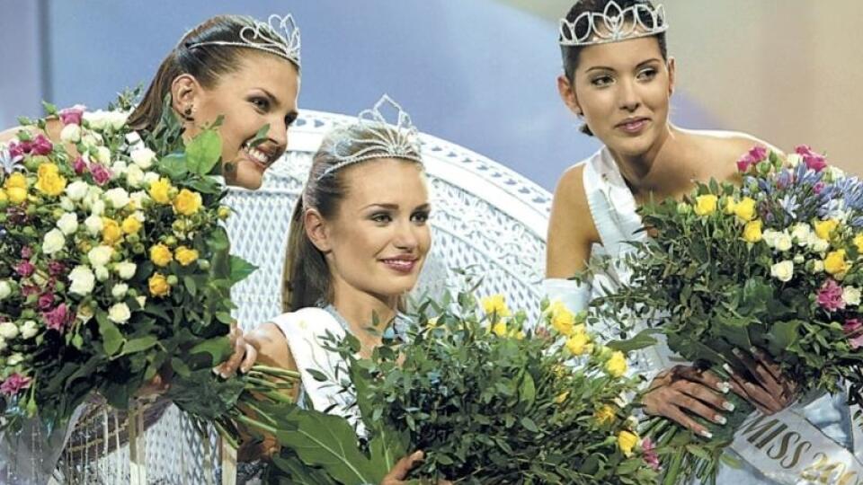 Vicemiss Slovensko 2003 Mirka Luberdová (vľavo)