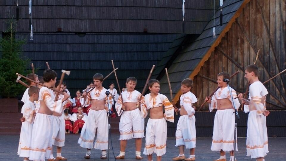 Folklórne slávnosti pokračujú v Detve aj tento rok.