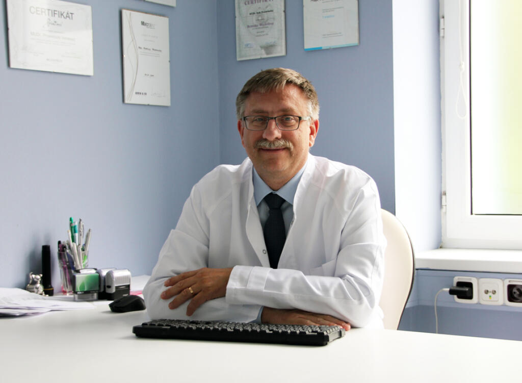 MUDr. Ireneusz Przewlocki, PhD. radí, ako na bolesť.