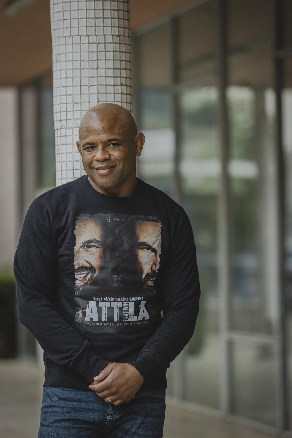 Na Noci s legendou sa objavil aj americký bojovník Emanuel Newton, s ktorým sa Végh postaví onedlho do ringu.