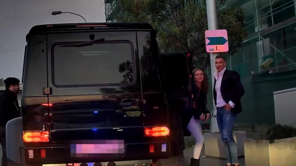 Weissovi mal na kolenách sedieť ďalší muž a prokuratúra nakoniec uznala, že Weissov skutok sa nestal.