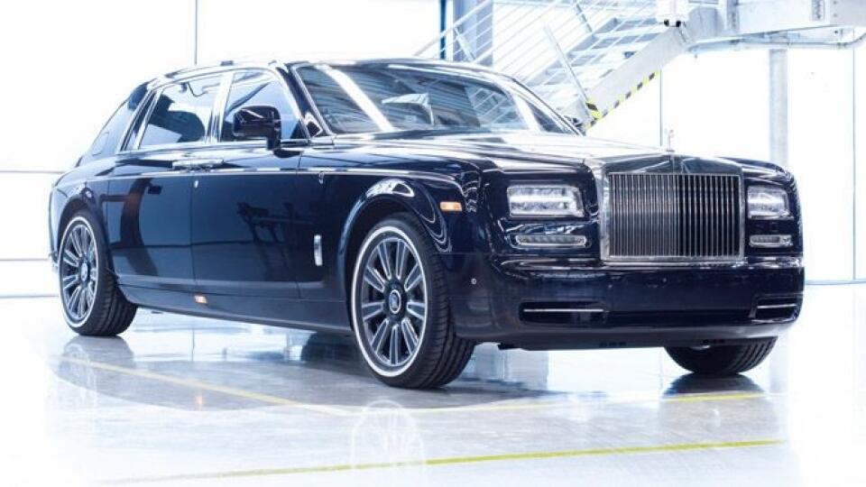 Rolls-Royce Phantom VII s námornou tematikou