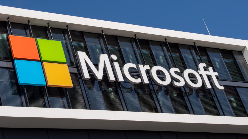 KK36 archív Mníchov - Na archívnej snímke z 26. marca 2021 logo spoločnosti Microsoft v Mníchove. Zisk Microsoftu v 1. kvartáli prebiehajúceho fiškálneho roka 2022/2023 klesol, ale mierne prekonal očakávania trhu. Akcie koncernu sa však v predĺženom obchodovaní oslabili takmer o 6 % pre slabé vyhliadky cloudovej divízie. FOTO TASR/DPA
ARCHIV - 26.03.2021, Bayern, München: Das Microsoft Logo hängt an der Fassade eines Bürogebäudes in der Parkstadt Schwabing, im Norden der bayerische Landeshauptst