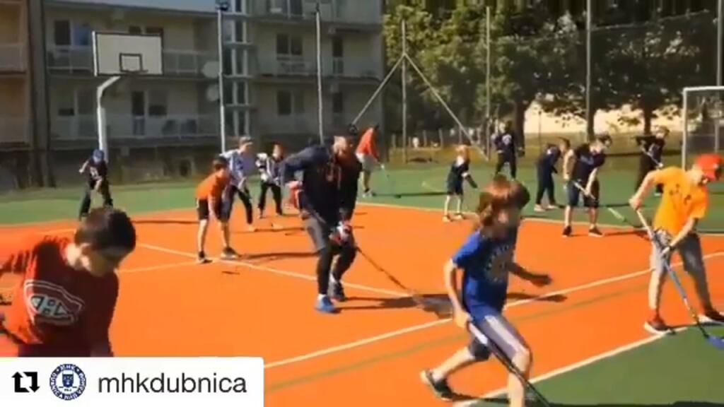 FOTO Ex hokejistu Tatara hore bez: Na pláži sa poriadne odviazala a ukázala, čo nechcela