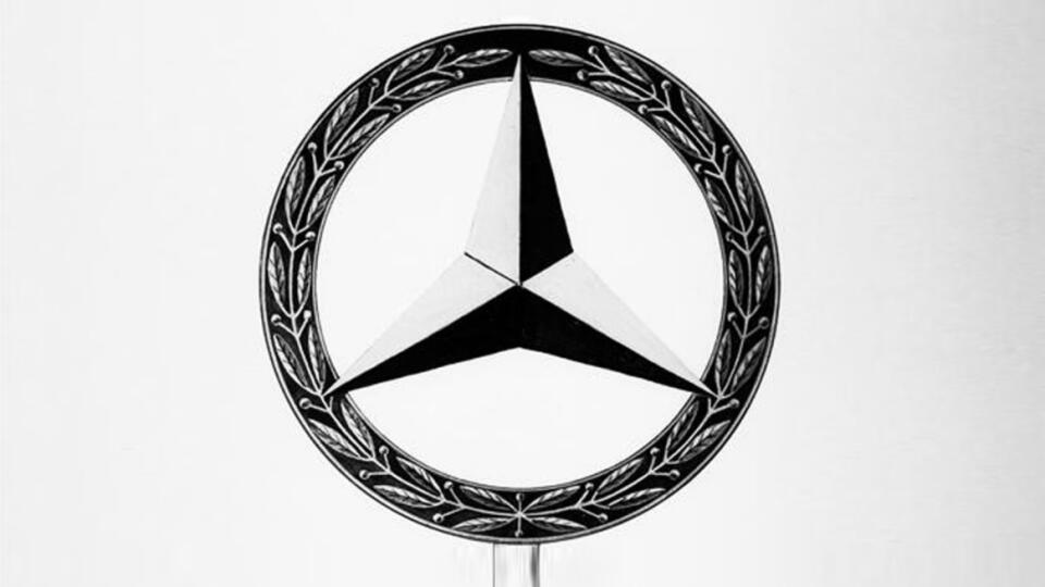 Logo Mercedes.