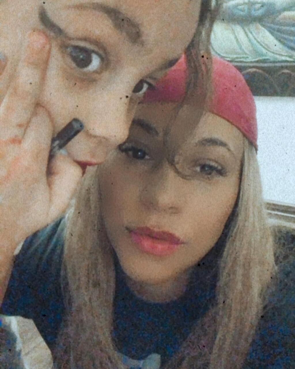 Speváčka Tina