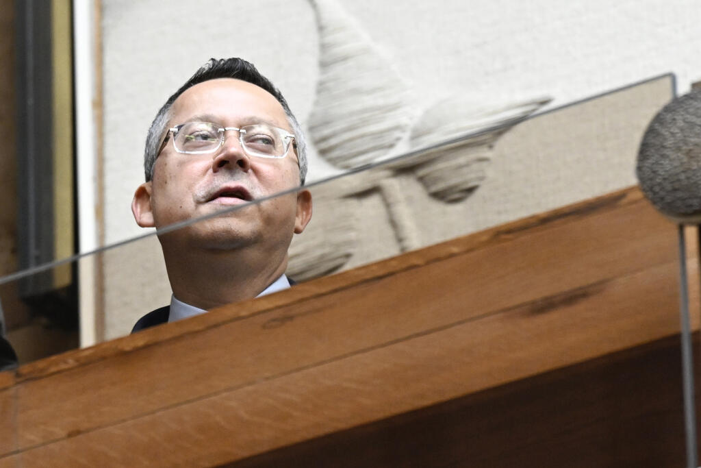Na snímke minister financií SR Ladislav Kamenický (SMER-SD) prichádza na rokovanie vlády SR v Bratislave v stredu 5. marca 2025. FOTO TASR - Pavel Neubauer


