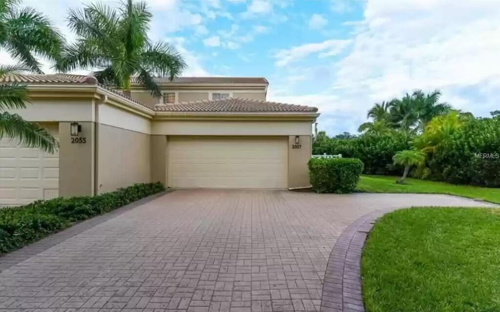 Chára trávil ligovú prestávku na Floride. Po vypuknutí pandémie koronavírususi to namieril do luxusnej štvrte mestečka Longboat Key, kde sa ceny „dvojizbákov“ pohybujú na úrovni milión eur. Podľa clustrmaps.com by mu mal patriť dom na 2057 Harbour Links Dr v Longboat Key.